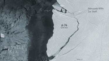 冰山从南极洲布伦特冰架上断裂