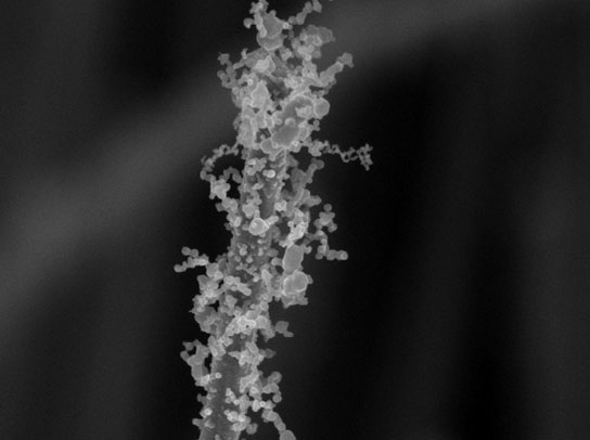 装饰纳米粒子创建复杂表面模式