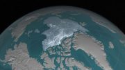 北极海冰是如何对变暖夏天失去膨胀的