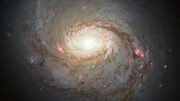 哈勃螺旋银河NGC1068