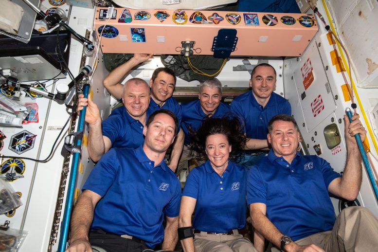 国际空间站探险65船员