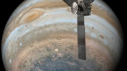Juno空间飞行器飞过木星大红点