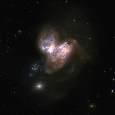NGC 3690.