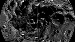 月球南极马赛克图像